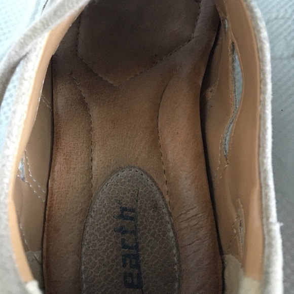 EARTH | Plover leather sandals in taupe - Picture 5 of 11